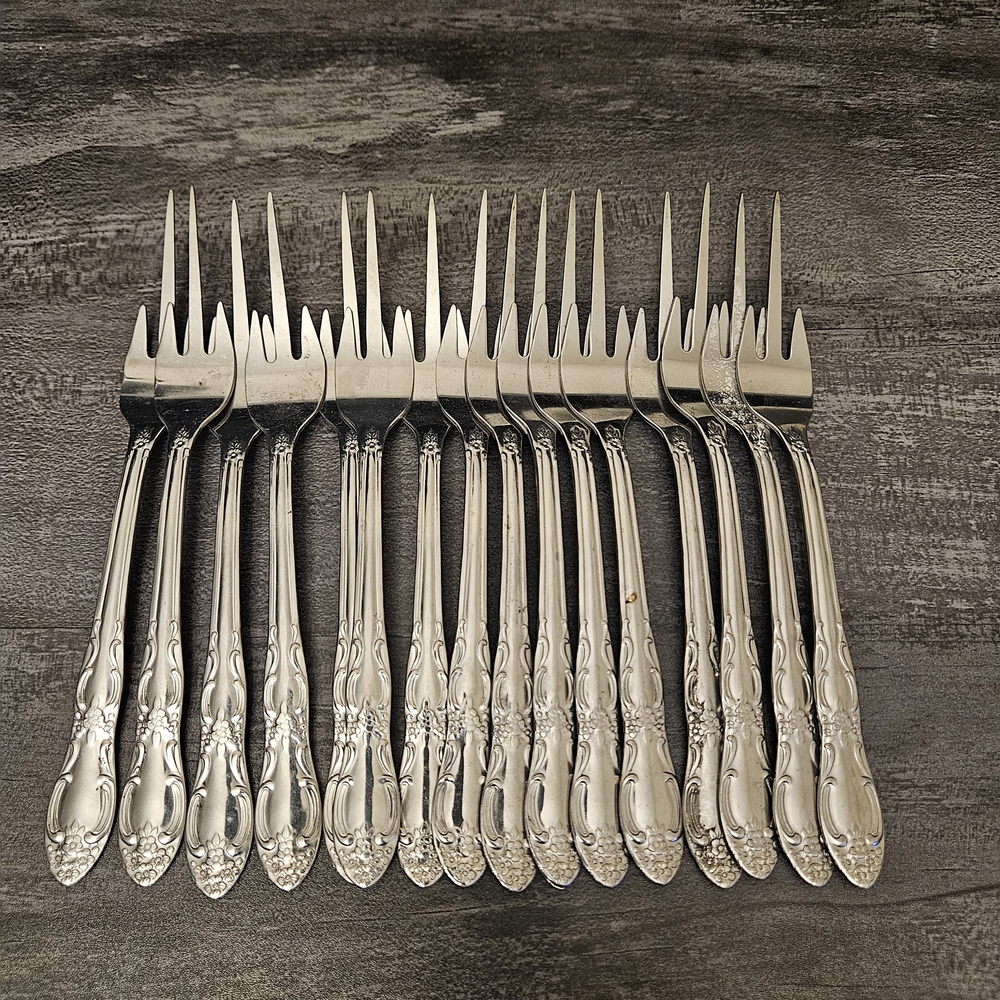 Set Of 16 Vintage Cocktail Forks